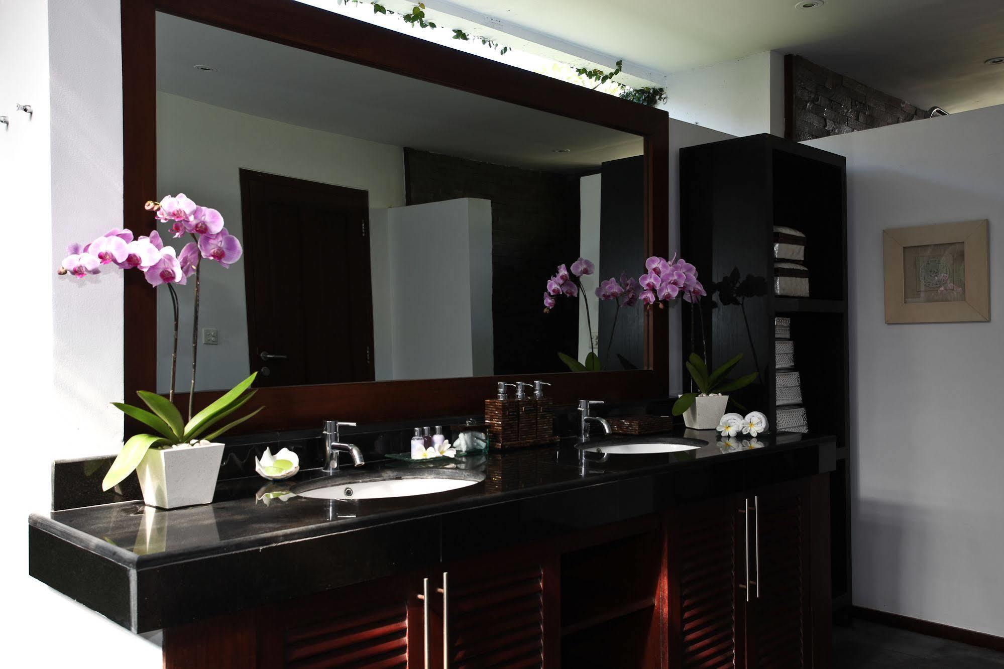 The Sanctus Villa Uluwatu Extérieur photo